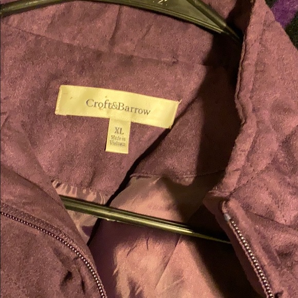 Vest - Picture 2 of 6